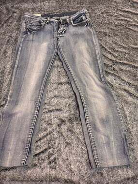 Machine Jeans Women's Mid-Wash Distressed Slim Fit Jeans Size 9